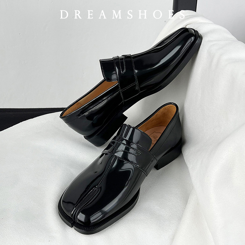 Tabi Shoes Slip On Loafer for  - Women'S Shoes Hey Dude ulasan dan harga