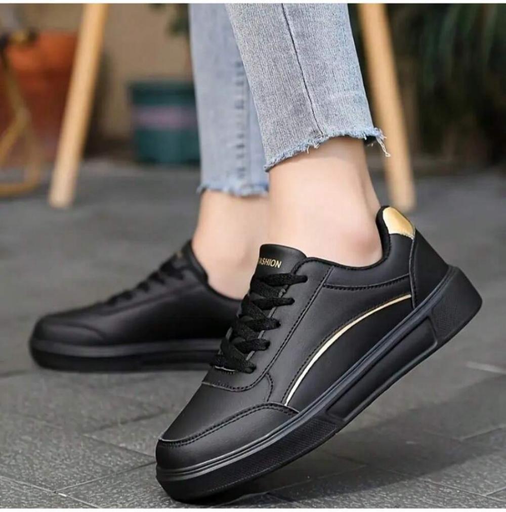 Women White Casual Sneakers, L - Women'S Shoes Hey Dude ulasan dan harga